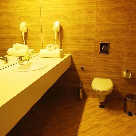 찰스코 셀로 스파-호텔